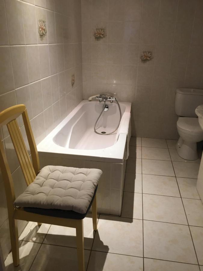 Les Fleurs Bed & Breakfast